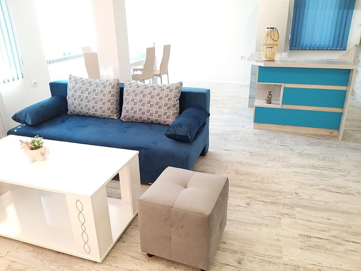 Апартамент Трапезица Скай Veliko Tărnovo Exteriör bild