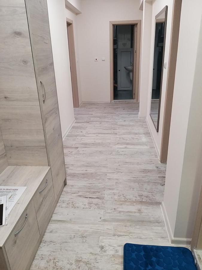 Апартамент Трапезица Скай Veliko Tărnovo Exteriör bild